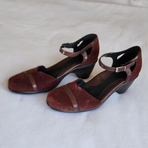 Dansko - Elegant Brown Ankle Strap Women's Shoes